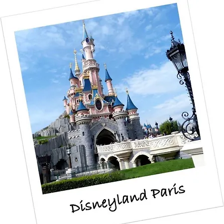 Apartmán Disneyland For 6 *